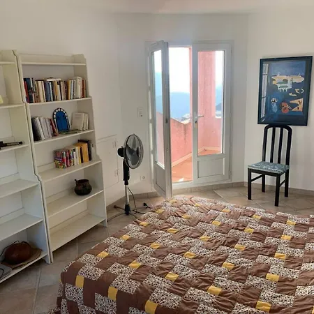 Maison Entre Terre Et Vue Sur Grande Terrasse