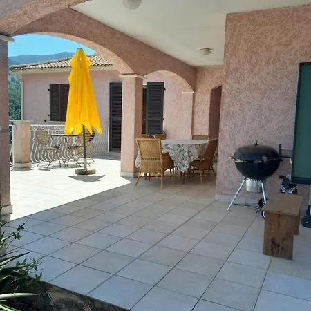 Maison Entre Terre Et Vue Sur Grande Terrasse Feriehus